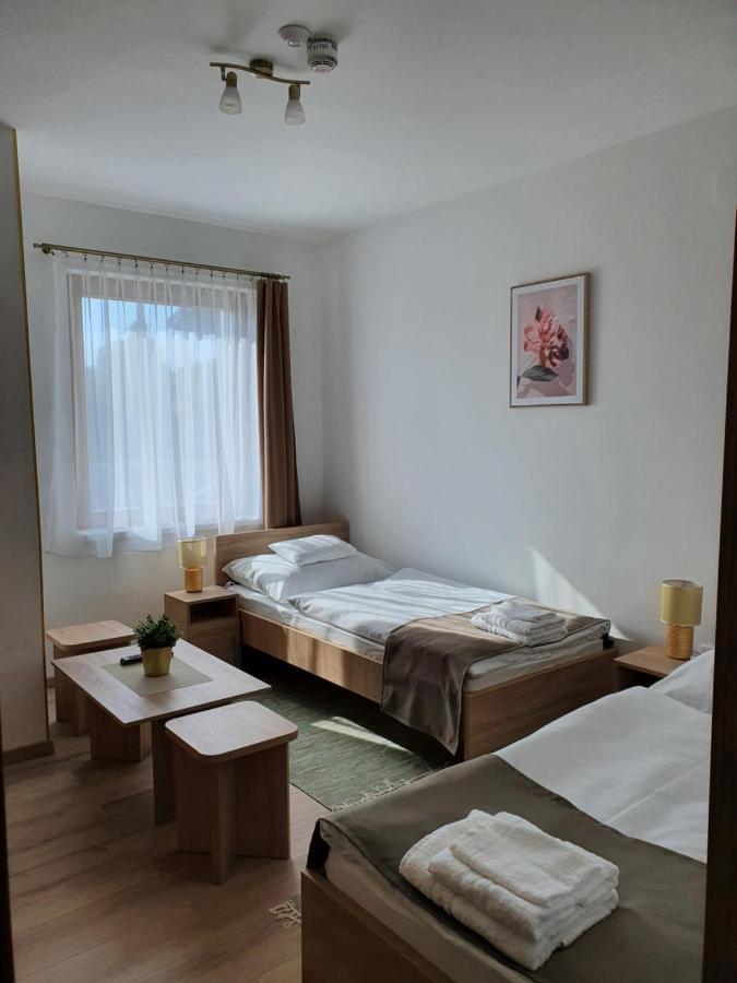 Platina Panzio*** Bed & Breakfast Ujhartyan ภายนอก รูปภาพ